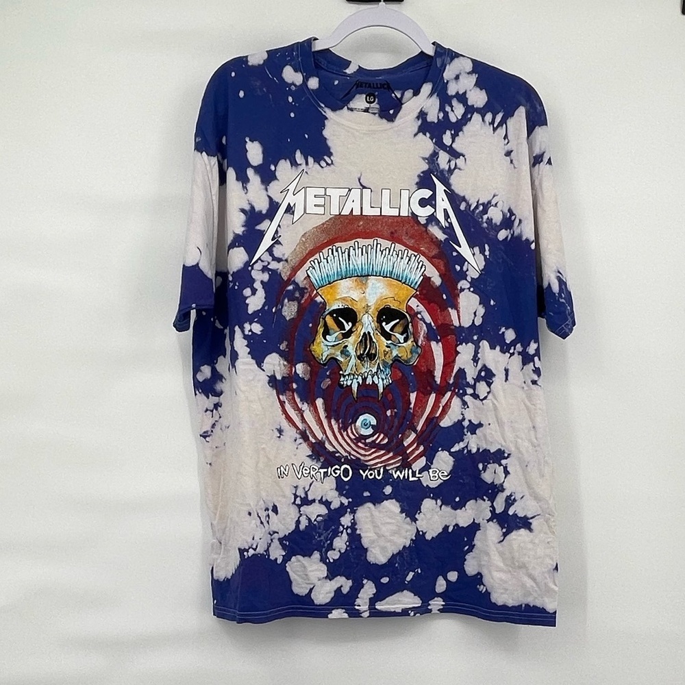 Metallica NWOT Blue white bleach tie dye skull graphic short sleeve tee